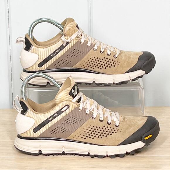 Women's Danner Trail 2650 Sneaker 7.5 Bronze Wheat Tan Black - Picture 2 of 8